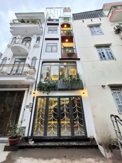 NHÀ 5 LẦU THẠNH LỘC 19, ĐƯỜNG 7M XE HƠI NÉ NHAU, KHU VIP GẦN GÒ VẤP