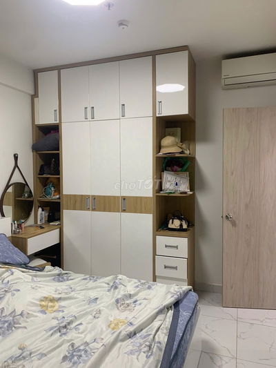 Cần bán nhanh căn hộ 2 phòng ngủ nội thất thiết kế cao cấp Charm City