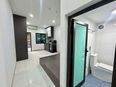 Bóc tem CCMN 25m2 Full đồ. Máy giặt riêng, ban công tại Trần Duy Hưng