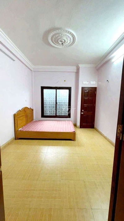 Ngõ 86 phương mai 1tr4 2tr5 3tr4/ khép kín sạch sẽ.