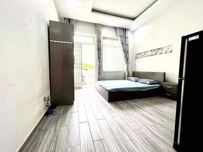 PHÒNG BAN CÔNG FULL NỘI THẤT CẠNH GIGAMALL