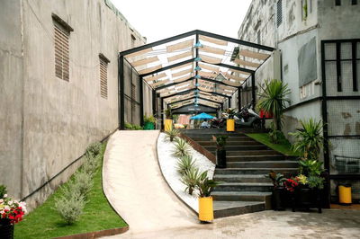 CHÍNH CHỦ BÁN NHANH NHÀ MẶT TIỀN ĐƯỜNG ĐÌNH PHONG PHÚ QUẬN 9 cũ