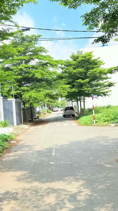 Cần bán lô đất 1 sẹt, dt 768, gần cầu Tân Triều