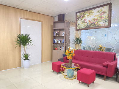 Văn phòng Q.1 có sẵn bàn ghế,.với nhiều ưu đãi + giảm 50% tháng đầu