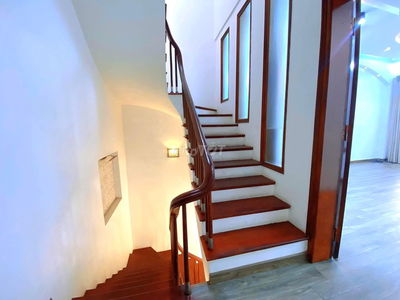 Bán nhà Giang Văn Minh, Ba Đình, Nhà mới ở ngay, Cách phố 50m, DT 40m2