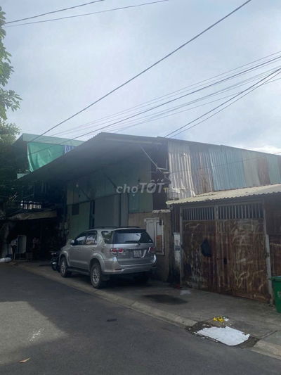 KHO XƯỞNG 300M2 HẺM XE TẢI ĐƯỜNG 48 GIÁP PHẠM VĂN ĐỒNG 17.5TR