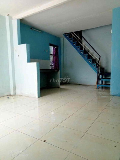 Nhà ở thích hợp cho gia đình nhỏ, sạch đẹp, thoáng mát, cây xanh