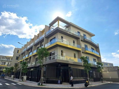 Chỉ từ 1.5 tỷ sở hữu 4 tầng SHR Bcons City, HĐ thuê 30tr/th, 135 tiện ích nội khu, an ninh 24/7