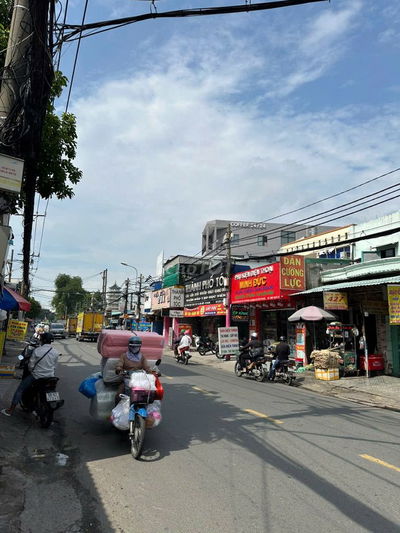 CHo thuê nhà mặt tiền đường Phạm văn hai 4x25m 3L