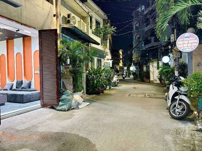 Nhà mặt tiền kinh doanh 3 phòng ngủ full nội thất đường Phạm Văn Chiêu