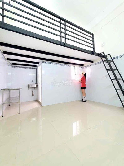 Căn Hộ Dịch Vụ Gác Cao Ở 3 4 Người Ngay Etown