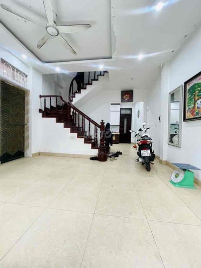 Chính chủ bán nhà Phố Đại Từ, lô góc, ô tô đỗ, có một không hai, 40m2