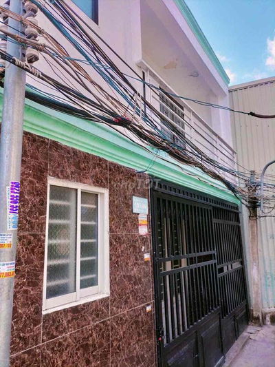 Bán nhà lsổ riêng long hậu giáp nhà bè
