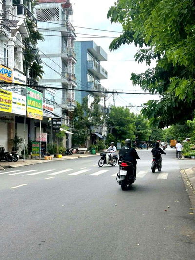 Ô Tô tới cửa Sát Mặt Tiền Trường Chinh Tân Bình, 5x18m, 7 phòng,6.x tỷ