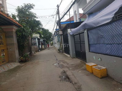 Nhà hẽm xe hơi  90m2 -Nguyễn văn Tạo -Nhà Bè