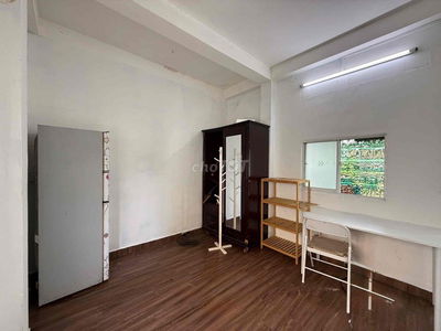 CHO THUÊ STUDIO CỬA SỔ BAN CÔNG MINI NGAY SÁT CHỜ BÀN CỜ QUẬN 3