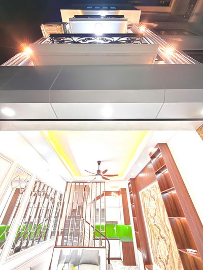 Chính chủ bán nhà đường Tam Trinh, Mai Động, diện tích 34m 5 tầng.