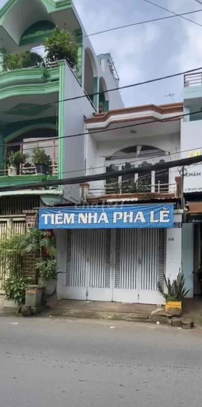 MT Ấp Chiến Lượt, BTĐông, 4x17, 3PN, giếng trời, nhà sạch sẽ, 7tỷ bớt