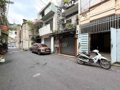 Trần Huy Liệu chủ bán gấp