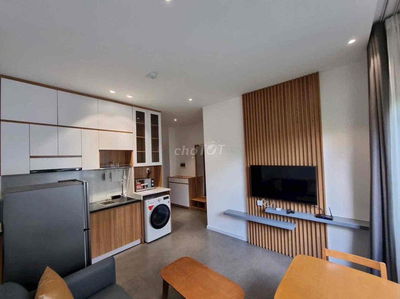 1 Phòng Ngủ Ban Công Full Nội Thất Trung Tâm Quận 3