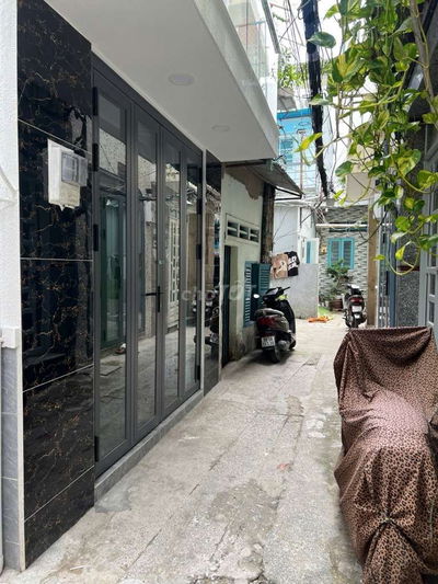 Nhà 2 tầng 43m2 ngay Xô Viết Nghệ Tĩnh giáp Quận 1 _4.x tỉ có TL