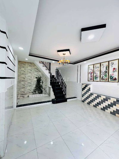 Chủ Ngộp,bán gấp,diện tích 50m ngay Trung Tâm Thành phố