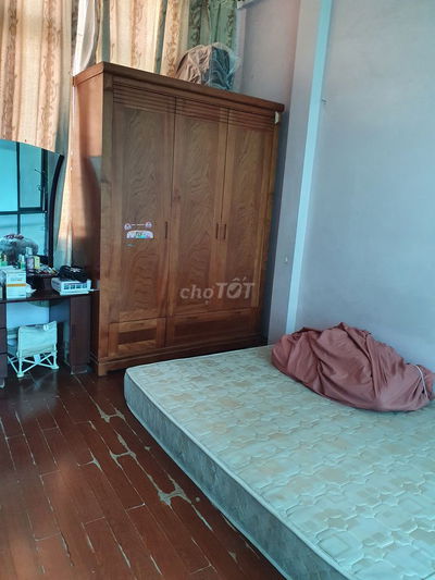 Chính chủ cho thuê 3 tầng . 2PN .2wc tại ngã tư sở . sinh viên . 6tr