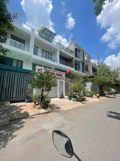 BIỆT THỰ KDC HƯNG PHÚ SÁT LIÊN PHƯỜNG 12X18