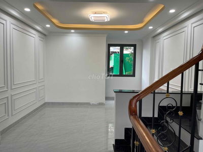 Nhà phố mới 1/3 lầu đường 40 Hiệp Bình Chánh - Thủ Đức- TPHCM