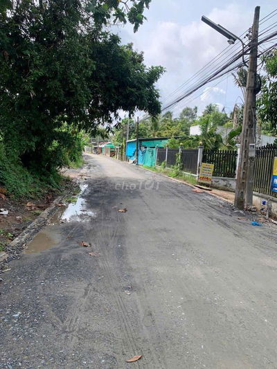 Cho thuê đất giá rẻ 320m2 chỉ 1,5tr Đường Hàng Gòn