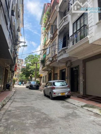 BÁN NHÀ CẦU GIẤY NGÕ OTO TRÁNH KINH DOANH DT52m2*5T NHÀ DÂN XÂY. Chỉ 15 TỶ