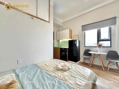 STUDIO CỬA SỔ TRỜI FULL NỘI THẤT CAO CẤP NGAY GẦN NGÃ TƯ BỐN XÃ