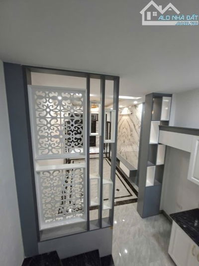 DUY NHẤT Bán nhà Lĩnh Nam Hoàng Mai - 4 tầng - full nội thất - hàng xóm Gamuda nhú 5 tỷ