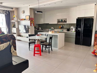 Giá cực sốc Gold View chỉ với 9,3 tỷ sở hữu ngay căn 3PN 117m2 view Bitexco, sẵn pass, xem liền.