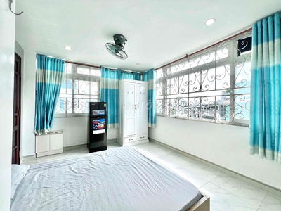CHO THUÊ STUDIO CỬA SỔ LỚN NGAY CV LÊ THỊ RIÊNG - TOÀ NHÀ THANG MÁY