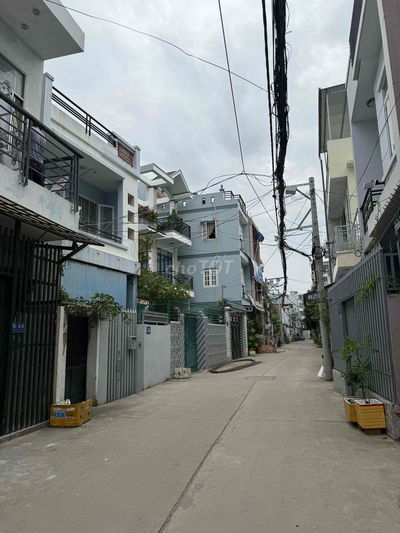 Nhà 2 tầng DT 4,1x12m, xây dựng 2 tầng giá 3,99 tỷ