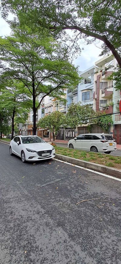 Gấn Bán Nhà 5 Tầng Khu Vip Tạ Quang Bửu Q8