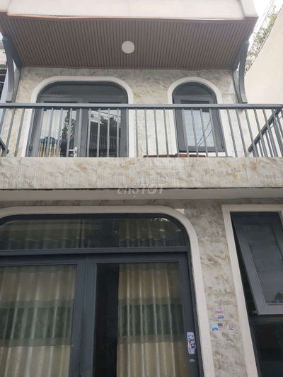 Bán nhà BÌNH THÀNH, 70m2, 5x14m, 3pn, SHR, hẻm xe hơi   cách vài bước