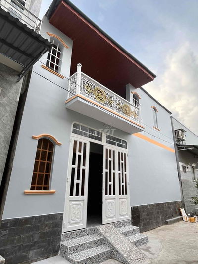 BÁN NHÀ TRUNG TÂM TT CẦN GIUỘC