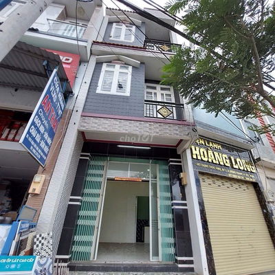 Cho thuê nhà 4,5x9 2pn 2wc mặt tiền Đặng Thúc Vịnh, Đông Thạnh,Hóc Môn