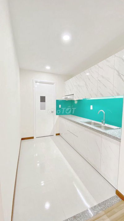 CHO THUÊ CĂN HÔ DIAMOND- QUẬN 8- 73M2 GIÁ 8TR NHÀ TRỐNG Ở LIỀN ĐƯƠC