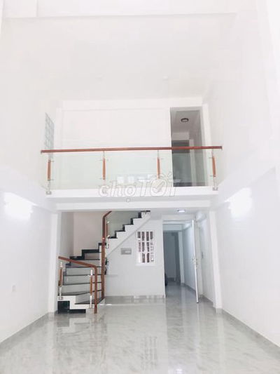 Nhà hẻm Trường Sa. P.11. Quận 3 3.8x23.5m. 1 tầng; 3PN 2WC; 17tr