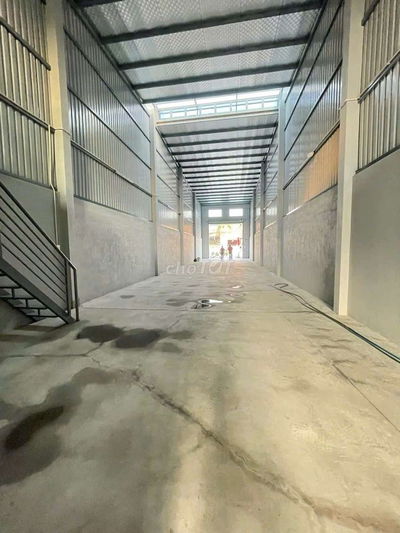 35 tr. Kho mặt tiền nguyễn văn cự 363 mv