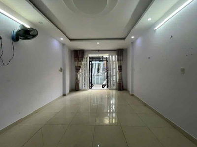 cho thuê nhà rộng thoáng 11tr