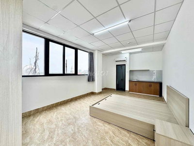 CĂN HỘ CỬA SỔ THANG MÁY SIU THOÁN TẠI Q2