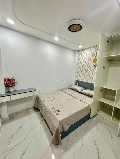 BÁN NHÀ 4 TẦNG- NHỈNH 4 TỶ- GẦN EMART GÒ VẤP