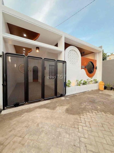 Nhà đẹp Bình Hòa, ngang 10m – thiết kế hiện đại, sổ riêng công chứng l