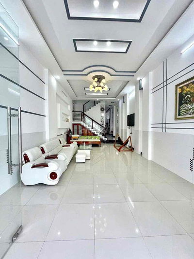 Nhà 2 lầu 4pn full nội thất KDC Hưng Phú 1