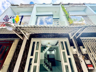 Nhà 1 lầu Đất Thổ Cư Đường Hà Huy Giáp Quận 12