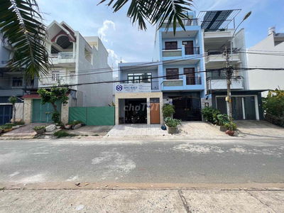 Bán nhà mặt tiền đường số 2 khu phú định đối diện công viên